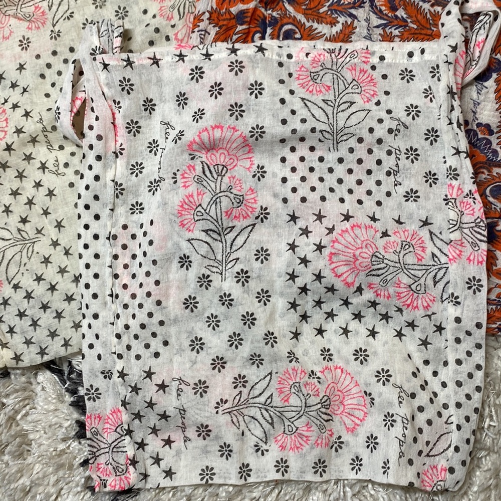 3 Free People Reusable Bags - Picture 2 of 4